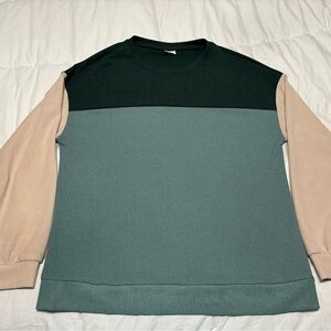 Elegant Green and Tan Crewneck Top